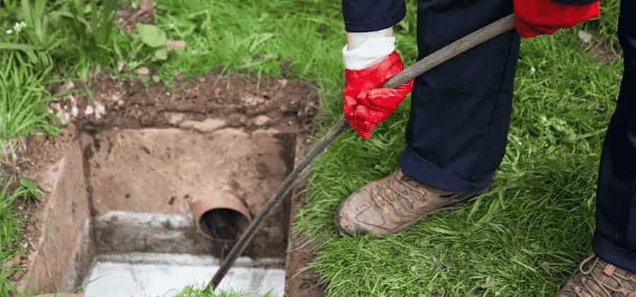 Equipo de destapaciones con máquina